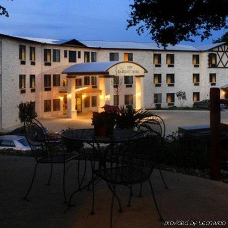 Inn On Barons Creek Fredericksburg Kültér fotó
